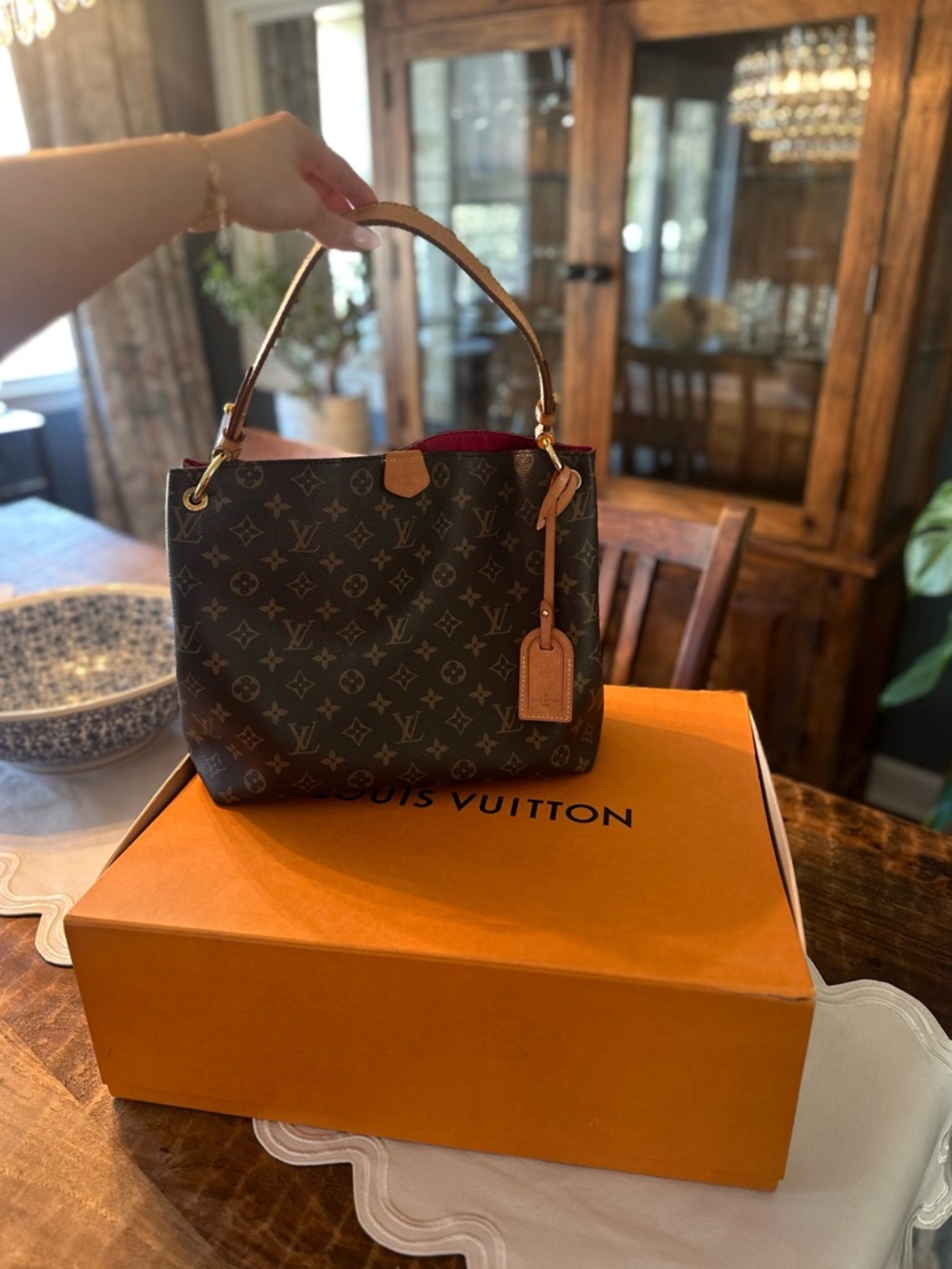 Louis Vuitton Brown Monogram Canvas Shoulder Bag with Fuchsia Interior - Picture 3 of 17